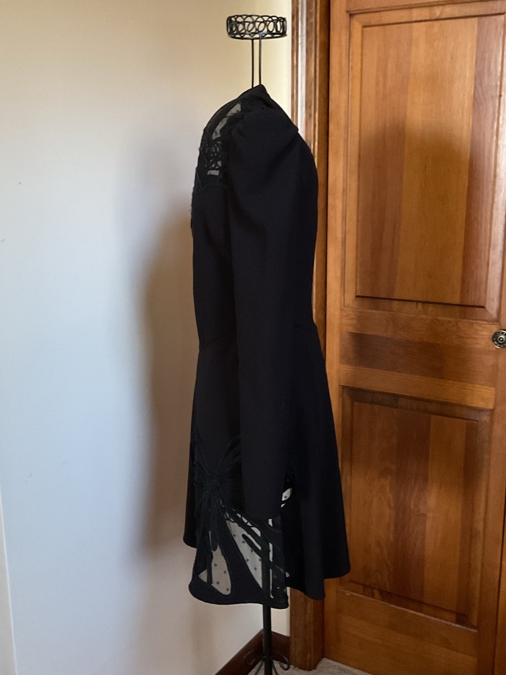 RED Valentino Black Long-Sleeve Fit-and-Flare Dress - Picture 4 of 8